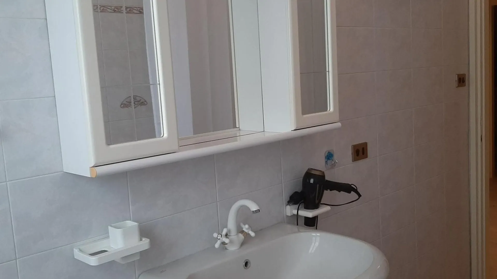 Casa Fiore Di Magnolia Castelnuovo del Garda Italia
